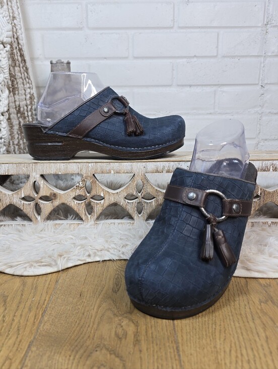 Dansko Shoes - Dansko Navy Leather Croc Embossed Tassel Clog Size 9.5/10 US
